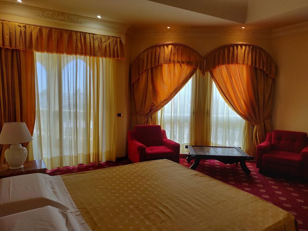 Parco Dei Principi Hotel 로첼라 이오니카 외부 사진